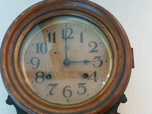 米国製の振り子時計